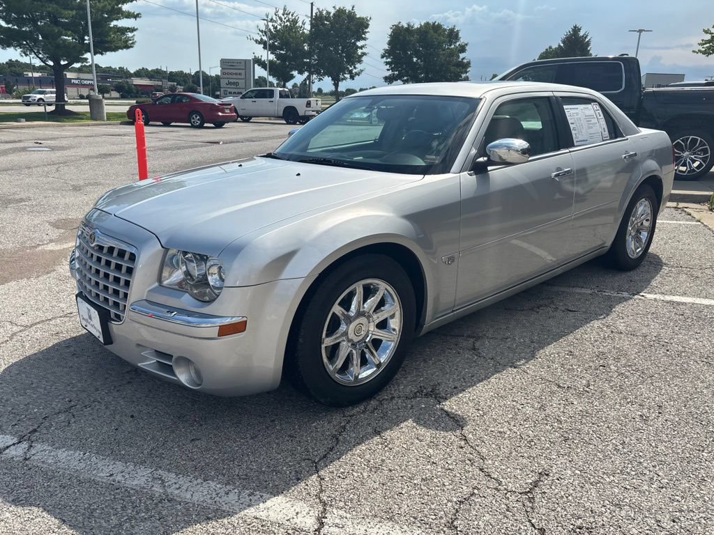 Used 2005 Chrysler 300 C w/ Sound Group II RWD image 13
