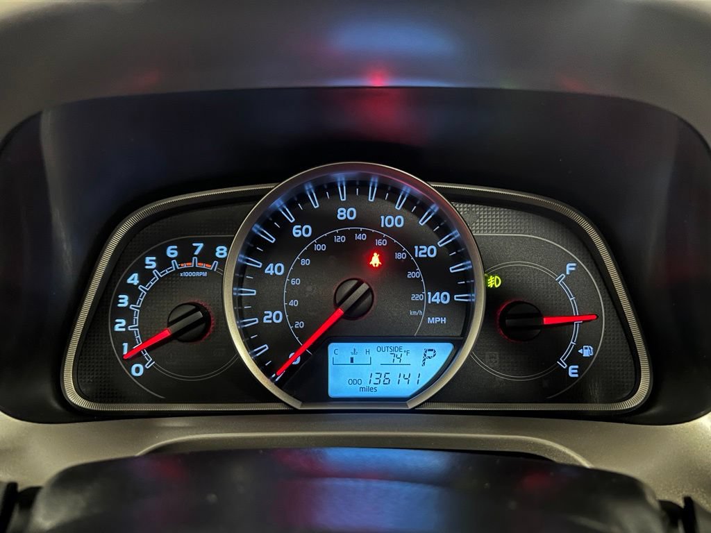 Used 2015 Toyota RAV4 XLE AWD/4WD image 32