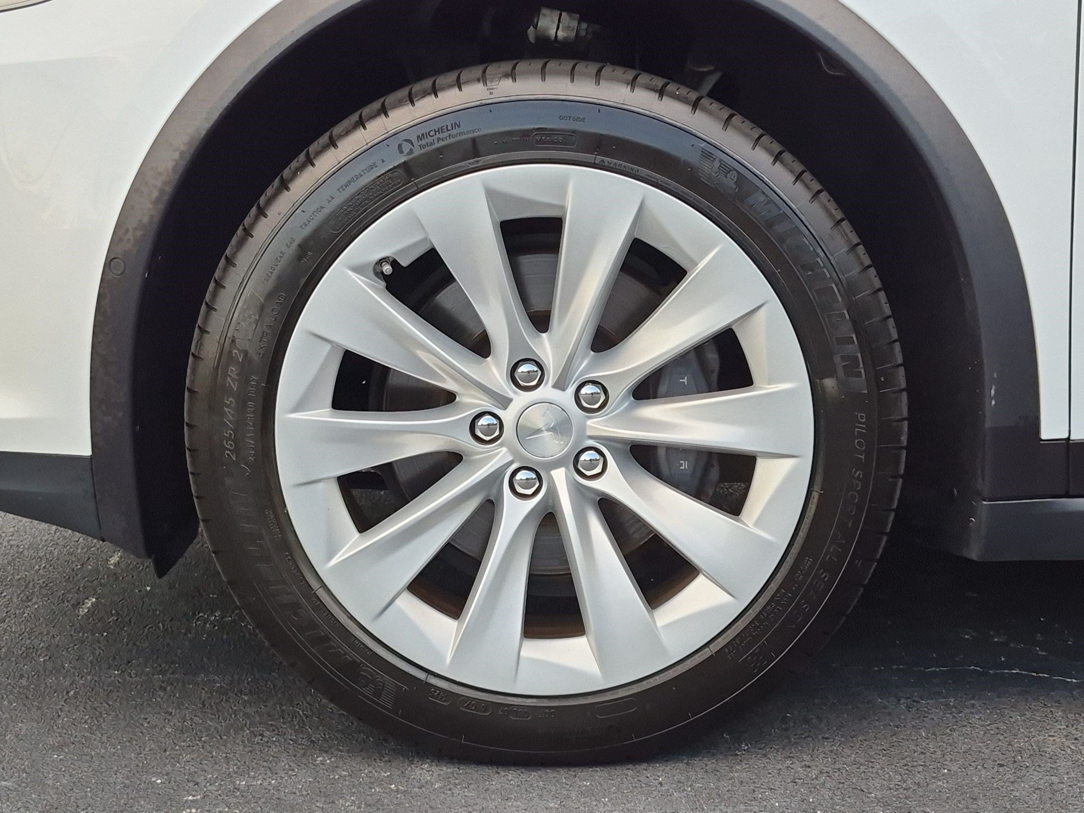 Used 2020 Tesla Model X Long Range AWD/4WD image 13