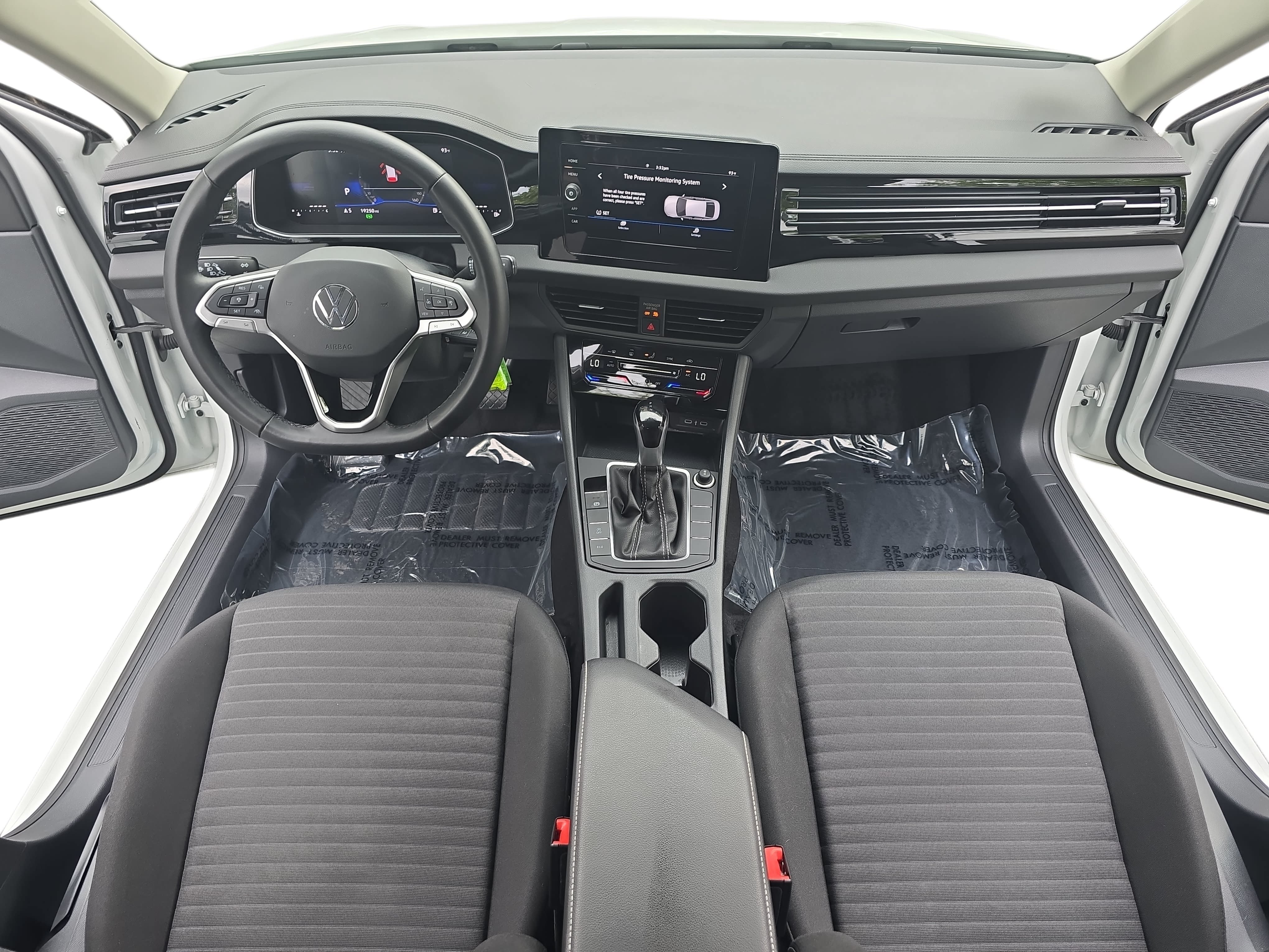 Used 2025 Volkswagen Jetta S FWD image 9