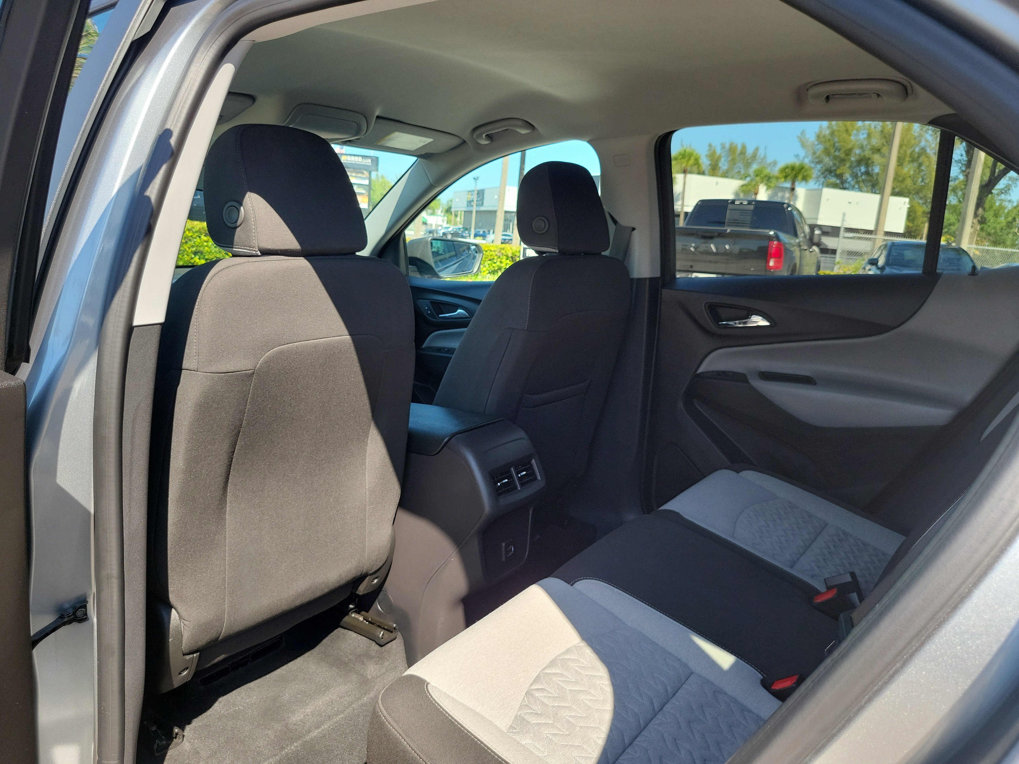 Used 2024 Chevrolet Equinox LS w/ LS Convenience Package FWD image 13