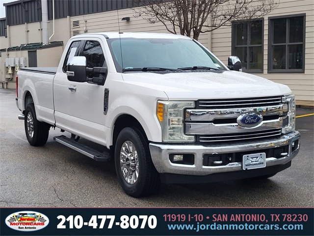 Used 2017 Ford F250 Lariat w/ Chrome Package image 7
