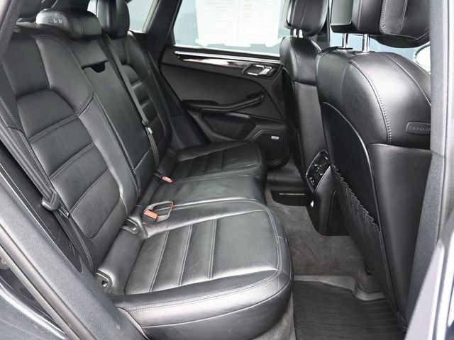 Used 2017 Porsche Macan GTS w/ Premium Package Plus image 37