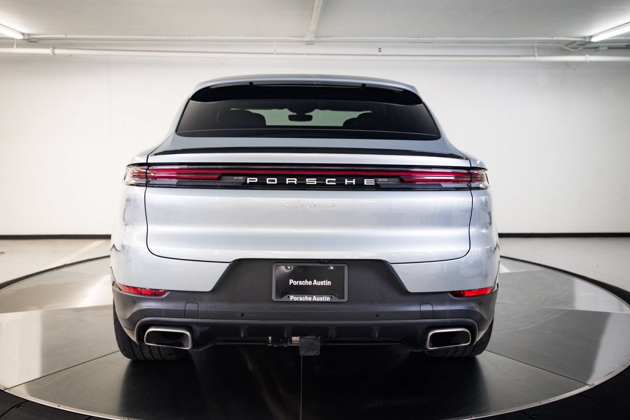Certified 2024 Porsche Cayenne Coupe AWD/4WD image 6