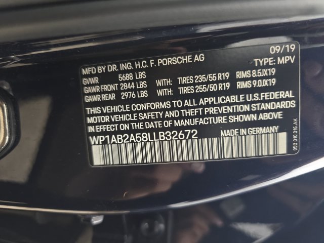Used 2020 Porsche Macan S w/ Premium Package Plus AWD/4WD image 33