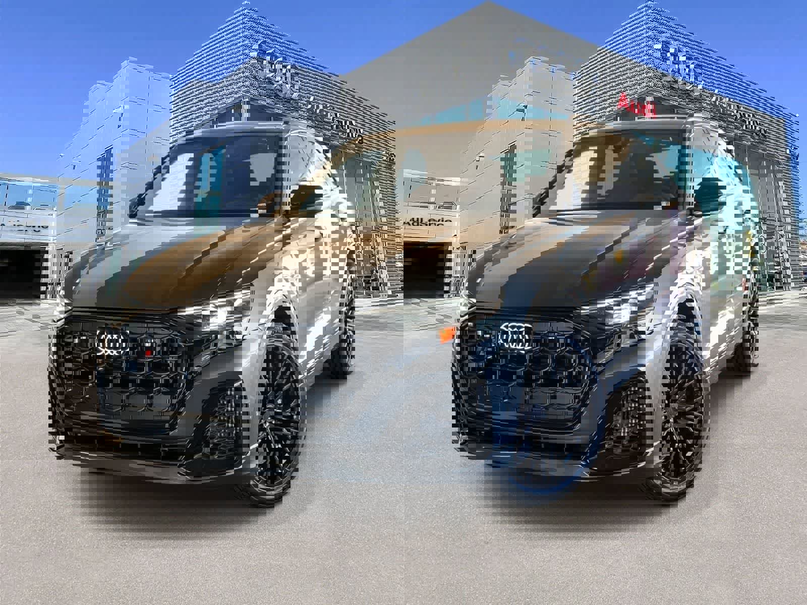 New 2026 Audi SQ8 Premium Plus image 1