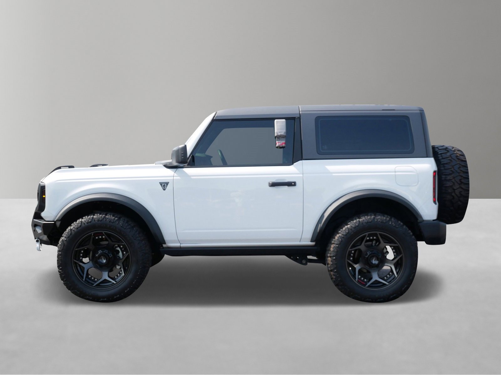 Used 2022 Ford Bronco 2-Door w/ Sasquatch Package image 2