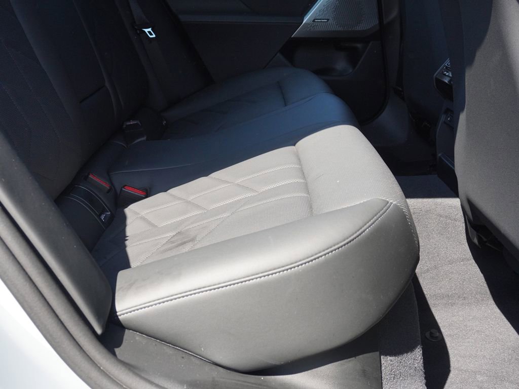 Used 2024 BMW 540i xDrive w/ Executive Package AWD/4WD image 28