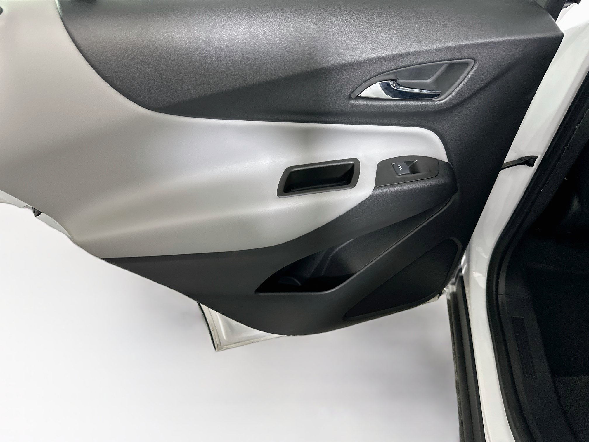 Used 2024 Chevrolet Equinox LS w/ LS Convenience Package FWD image 25
