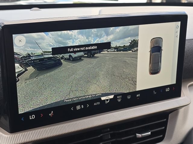 Used 2025 Ford Explorer Active RWD image 31