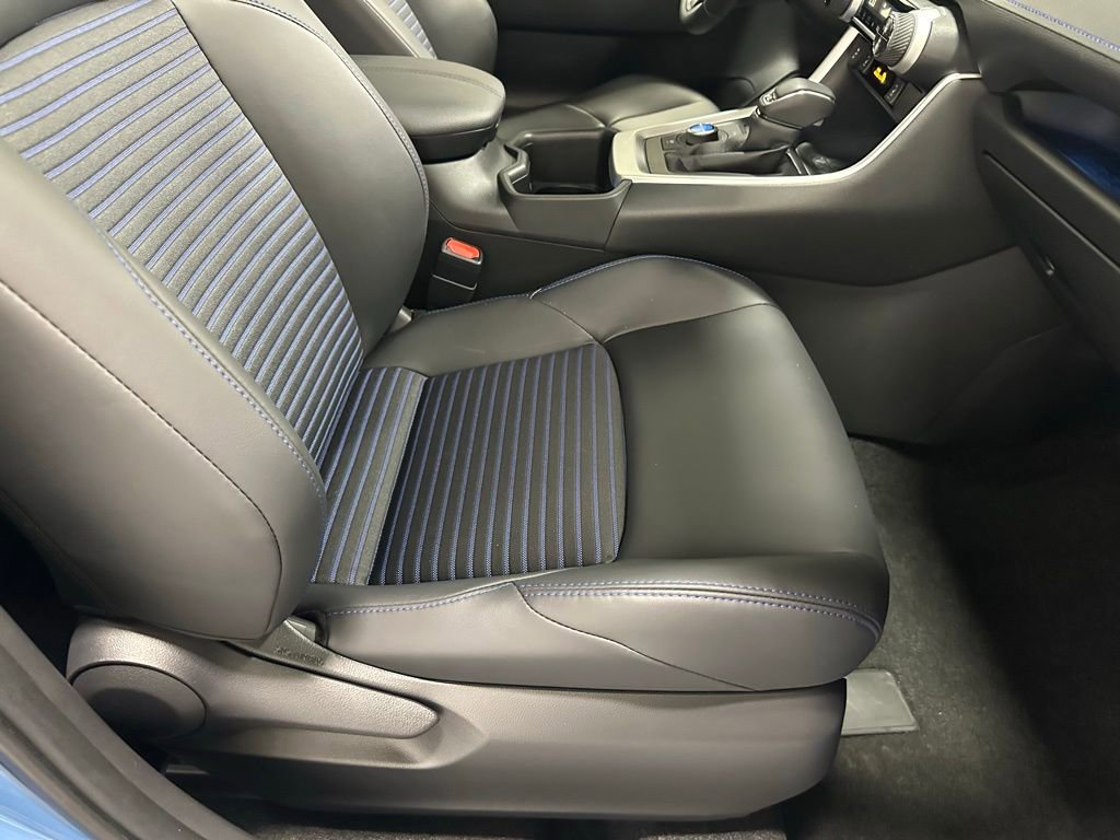 Used 2025 Toyota RAV4 XSE w/ Weather Package image 62