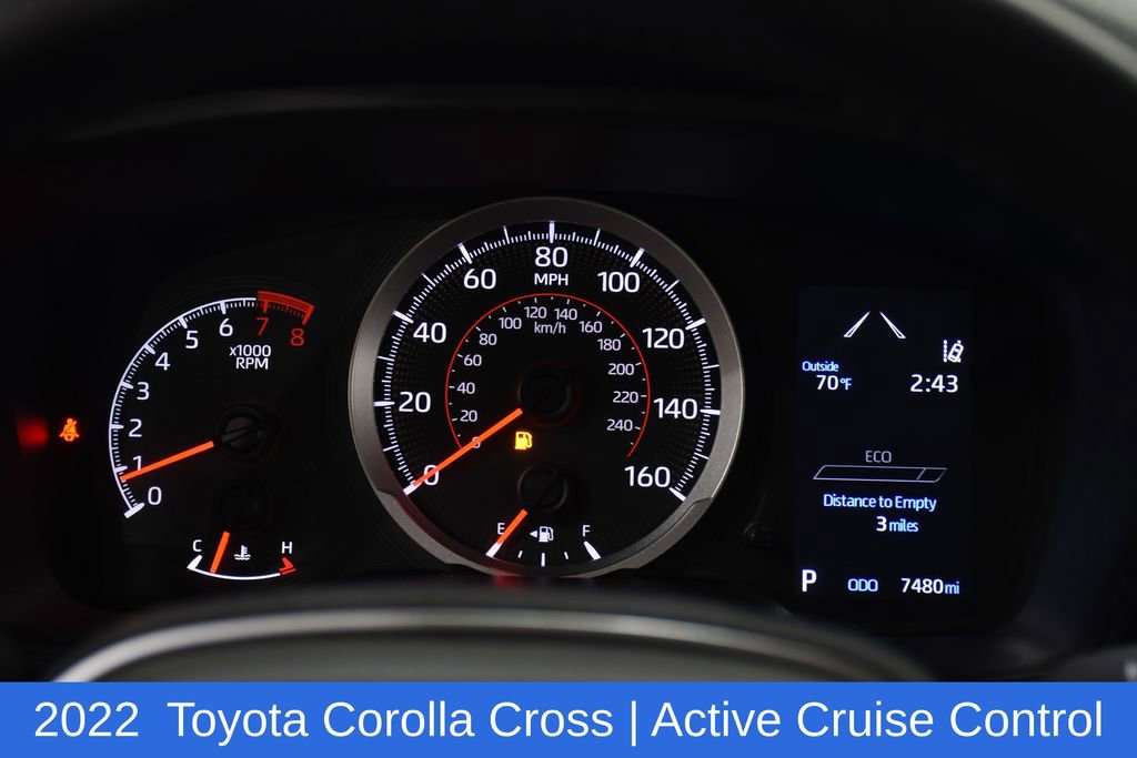 Used 2022 Toyota Corolla Cross LE w/ Black Badges Package (TMS) AWD/4WD image 13