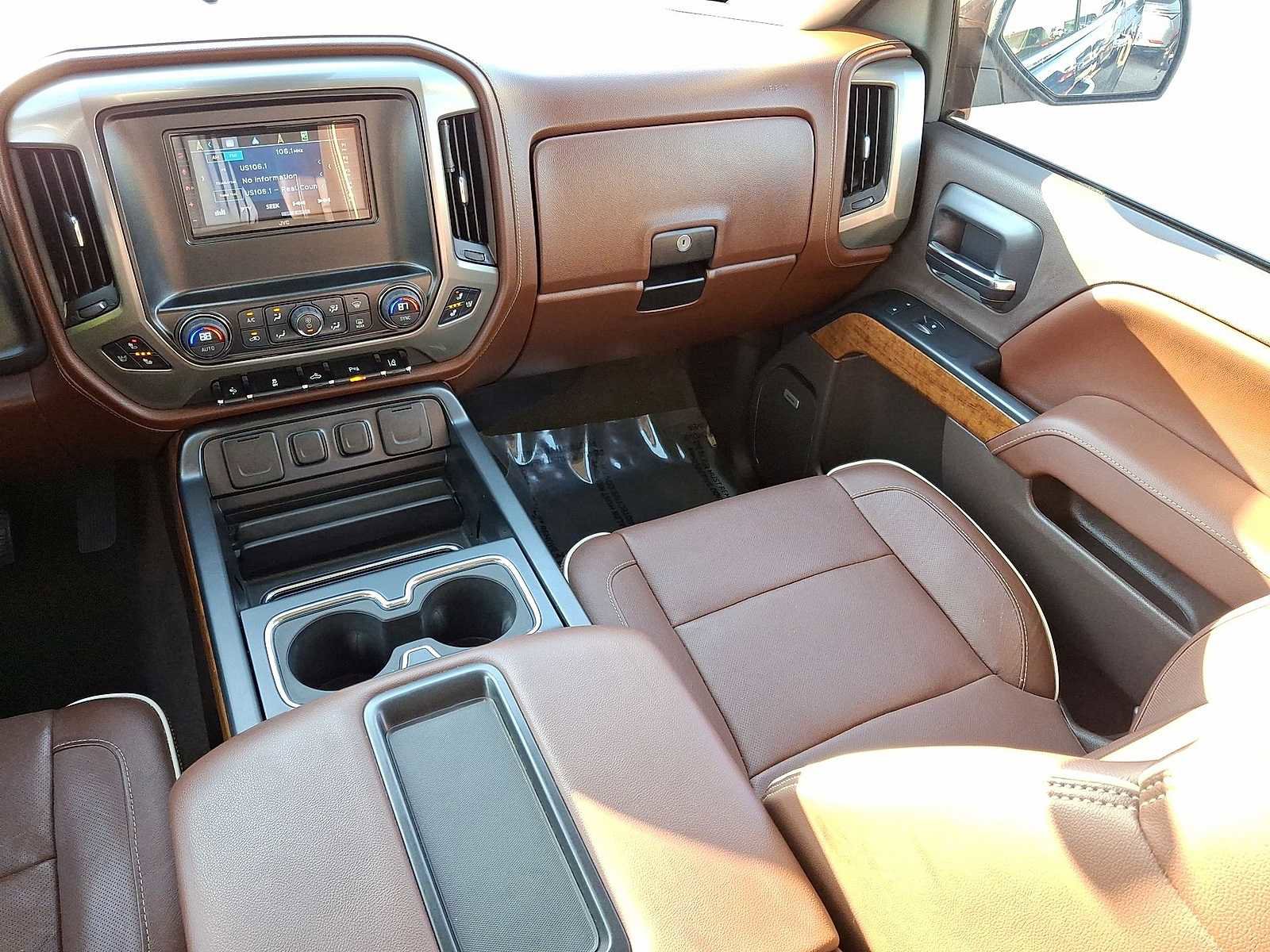 Used 2015 Chevrolet Silverado 1500 High Country w/ High Country Premium Package image 12