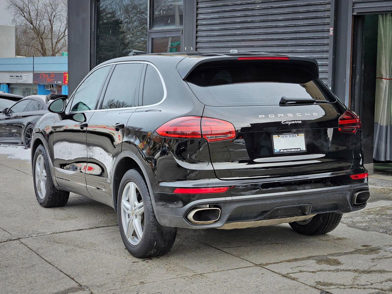 Used 2016 Porsche Cayenne AWD/4WD image 4