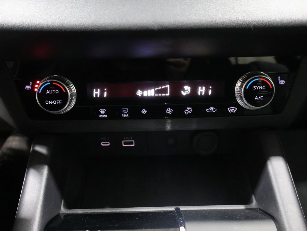 Used 2024 Mitsubishi Outlander SEL AWD/4WD image 31