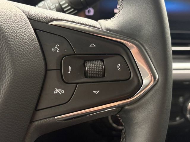 Used 2025 Chevrolet Trax ACTIV FWD image 8
