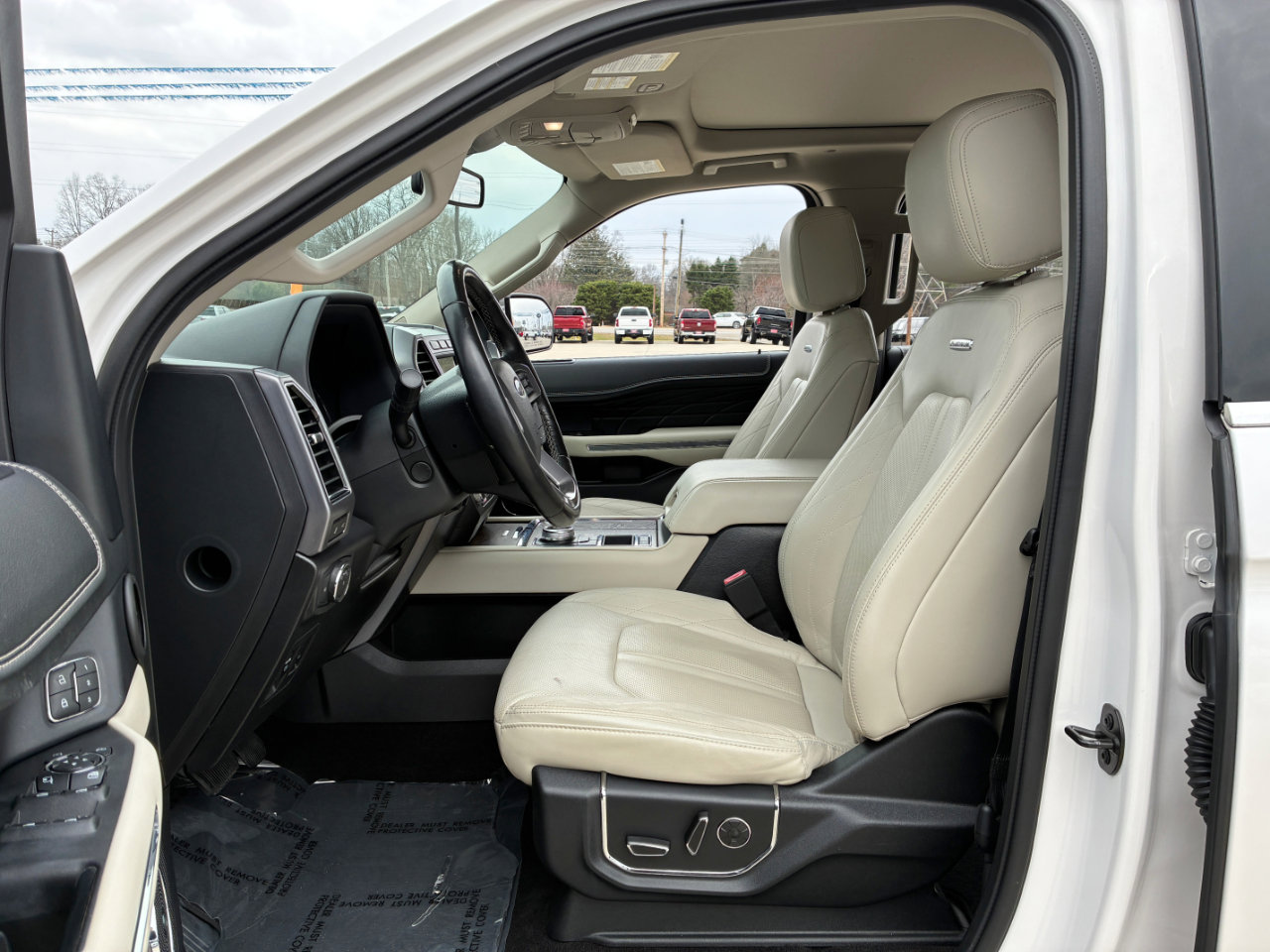 Used 2019 Ford Expedition Platinum image 14