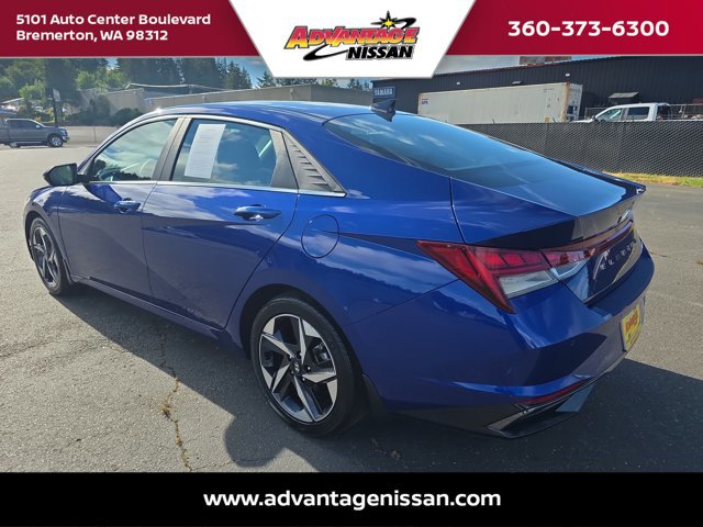 Used 2022 Hyundai Elantra Limited w/ Preferred Accessory Package FWD image 3