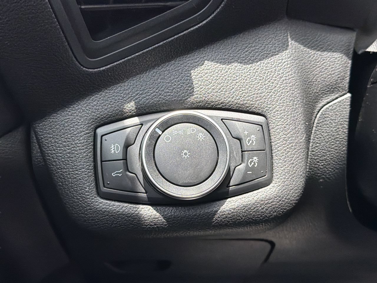Used 2018 Ford Escape SE AWD/4WD image 24