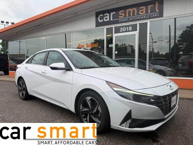 Used 2022 Hyundai Elantra SEL w/ Convenience + Premium Package