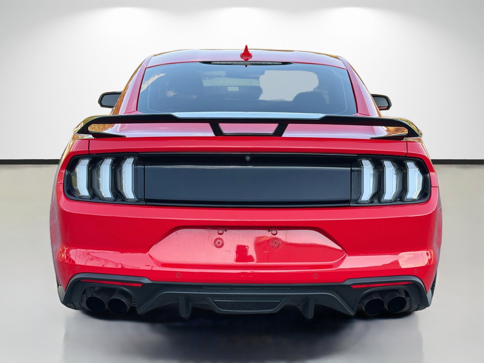 Used 2022 Ford Mustang Premium w/ 2.3L High Performance Package RWD image 4