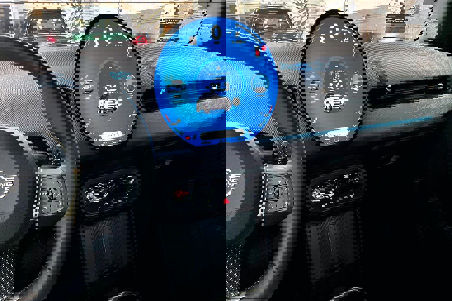 Certified 2025 MINI Cooper S image 9