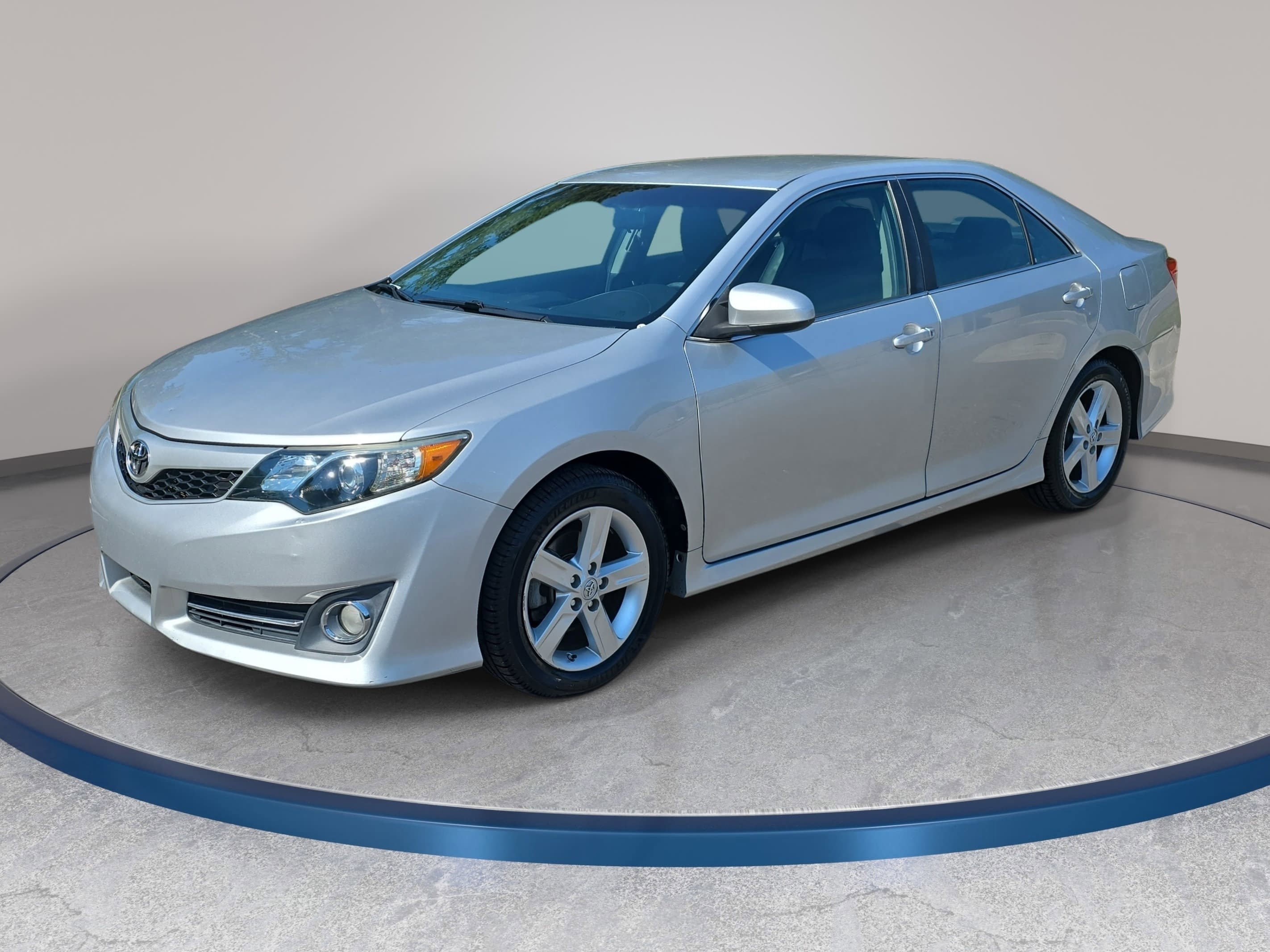 Used 2014 Toyota Camry SE