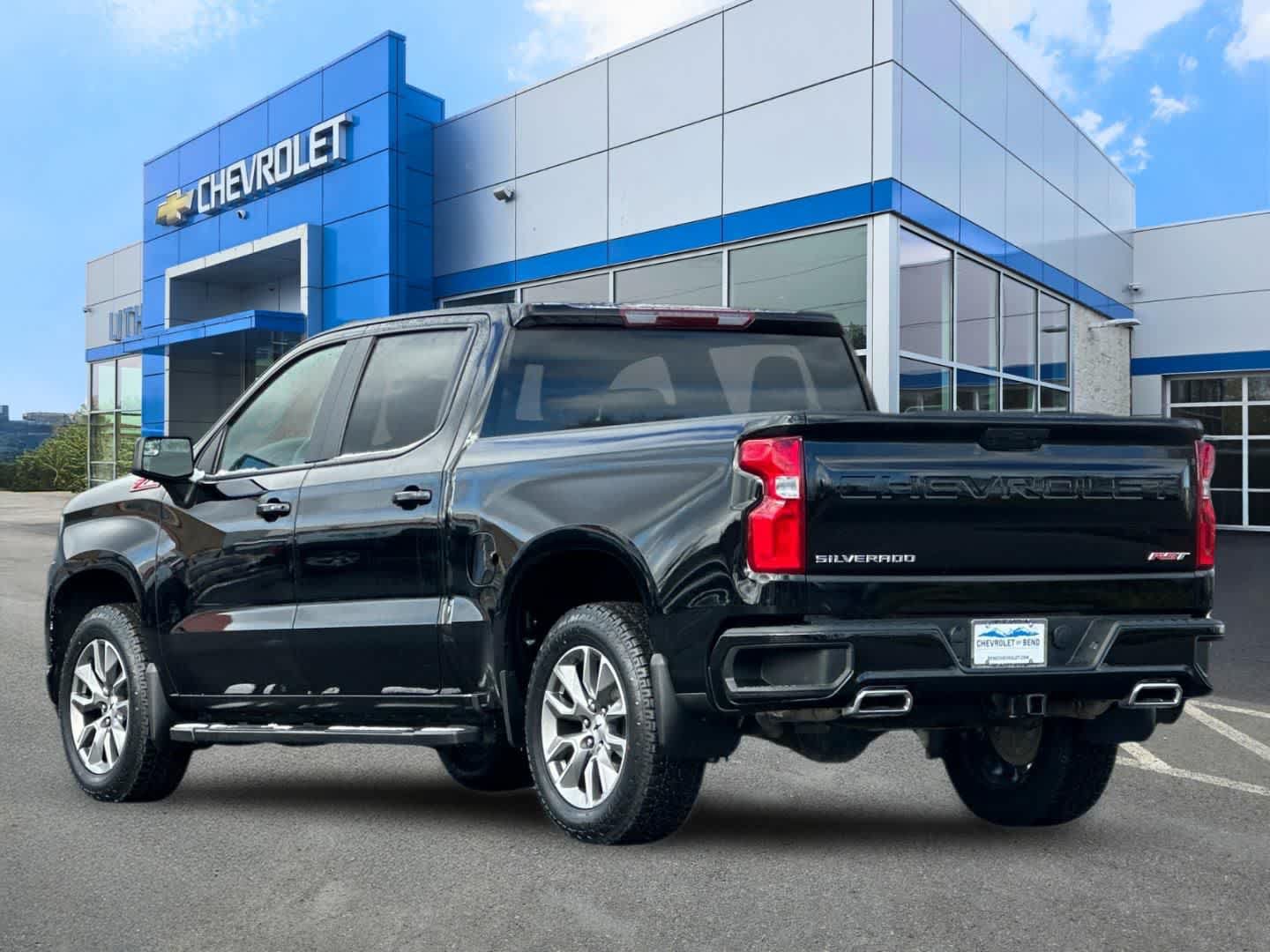 Used 2022 Chevrolet Silverado 1500 RST w/ Z71 Off-Road Package AWD/4WD image 6