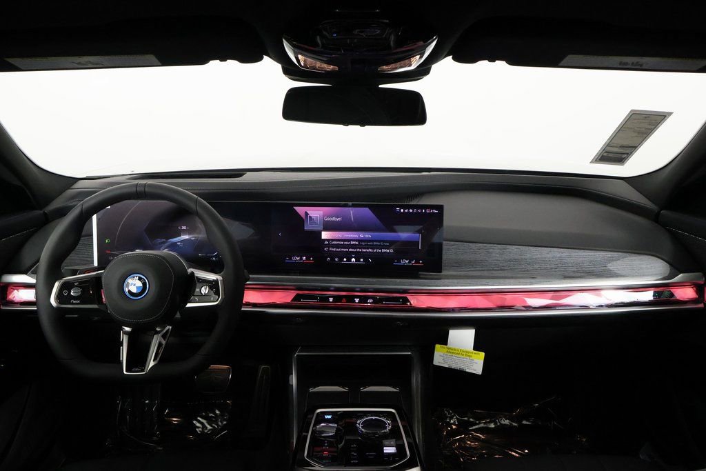 New 2026 BMW i7 eDrive50 w/ M Sport Package image 4