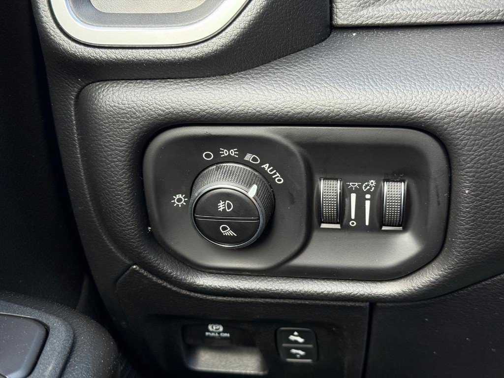 New 2026 RAM 1500 Big Horn AWD/4WD image 15