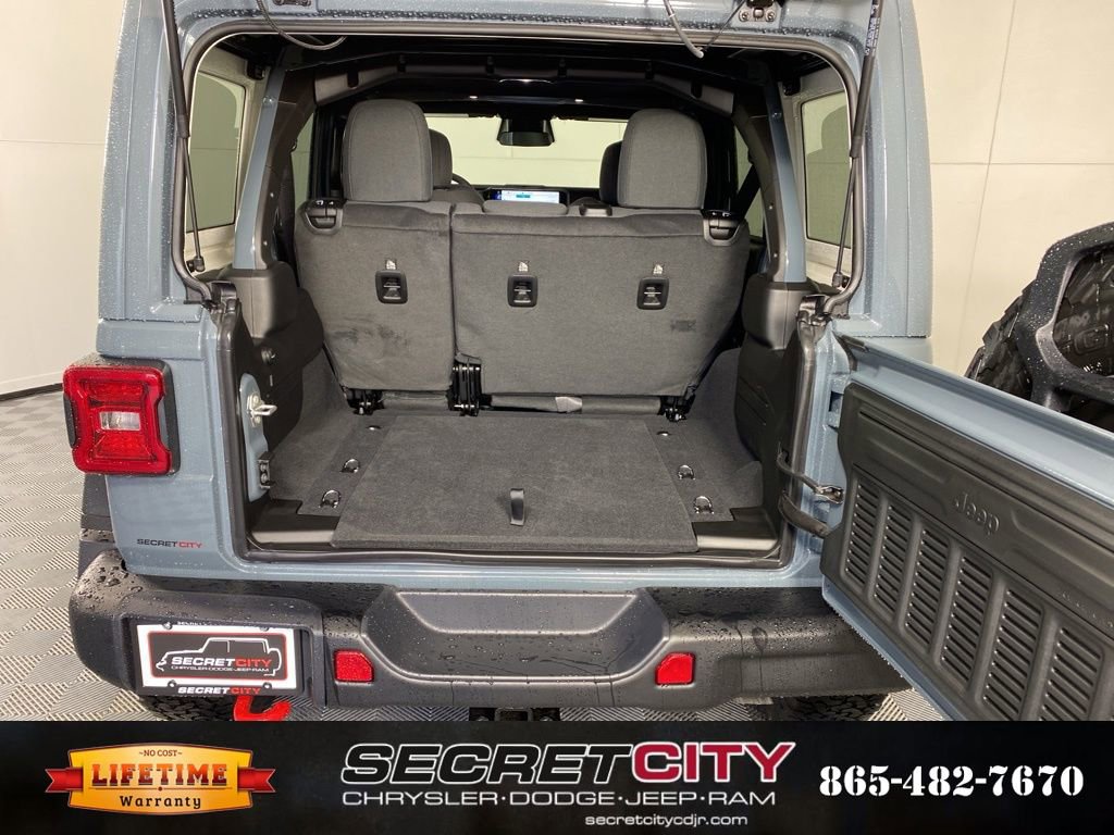 New 2026 Jeep Wrangler Unlimited Rubicon w/ Steel Bumper Group image 31