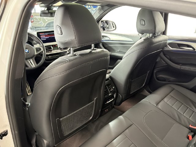Used 2024 BMW X4 M40i w/ Premium Package AWD/4WD image 25