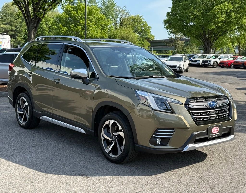 Used 2023 Subaru Forester Touring AWD/4WD image 4