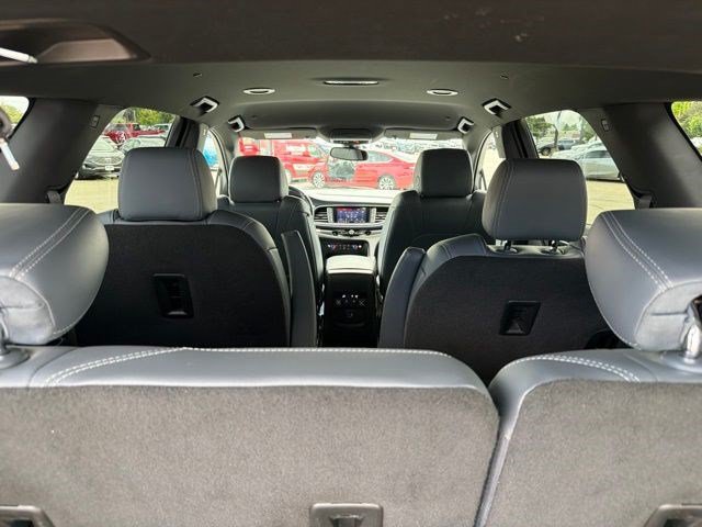 Used 2024 Buick Enclave Essence w/ Sport Touring Edition AWD/4WD image 18
