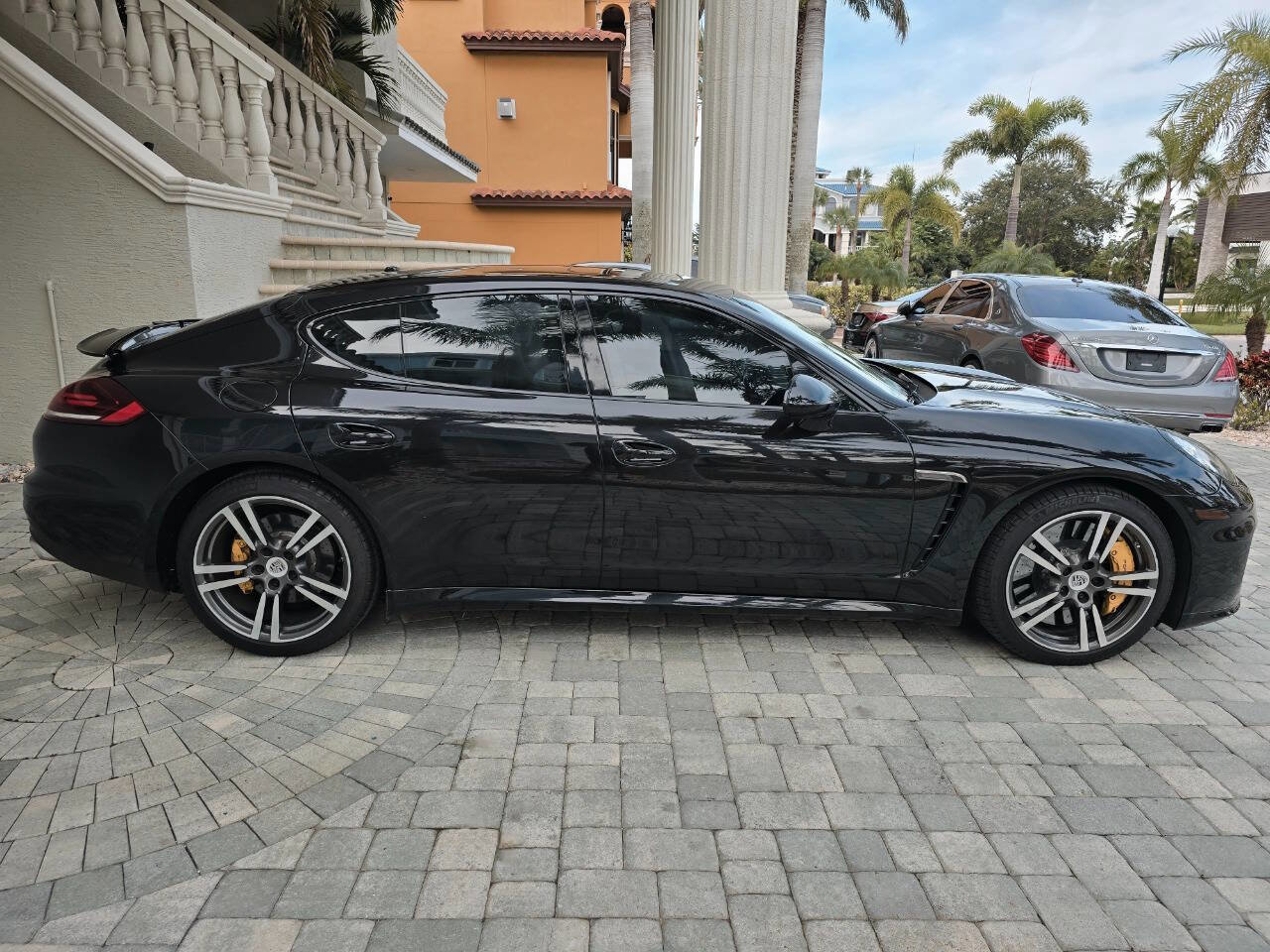 Used 2014 Porsche Panamera Turbo S w/ Exterior Package in Black image 47