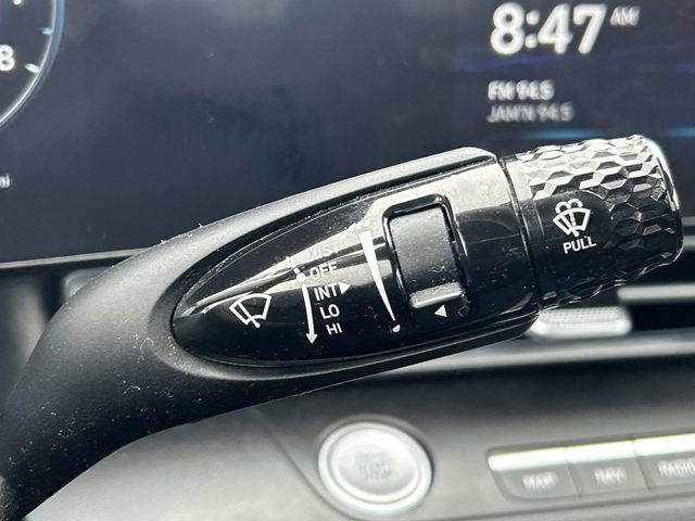 Certified 2024 Hyundai Elantra SEL image 23