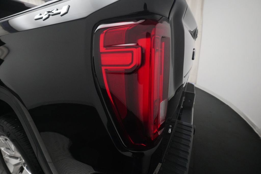 Used 2020 GMC Sierra 1500 SLT w/ SLT Premium Plus Package image 31