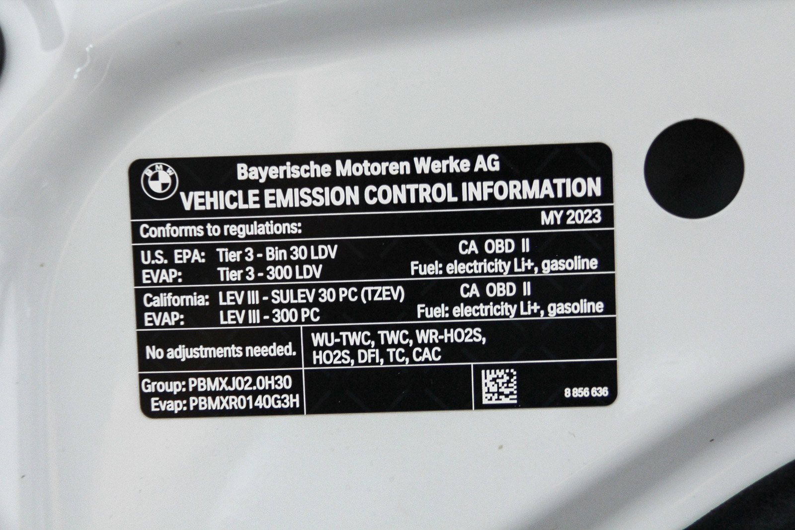 Certified 2023 BMW 530e 530e w/ Premium Package image 28