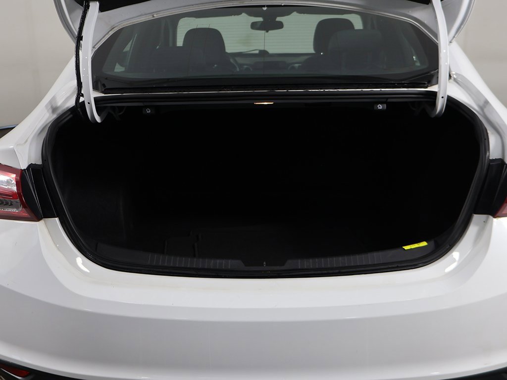 Used 2022 Chevrolet Malibu LT image 17