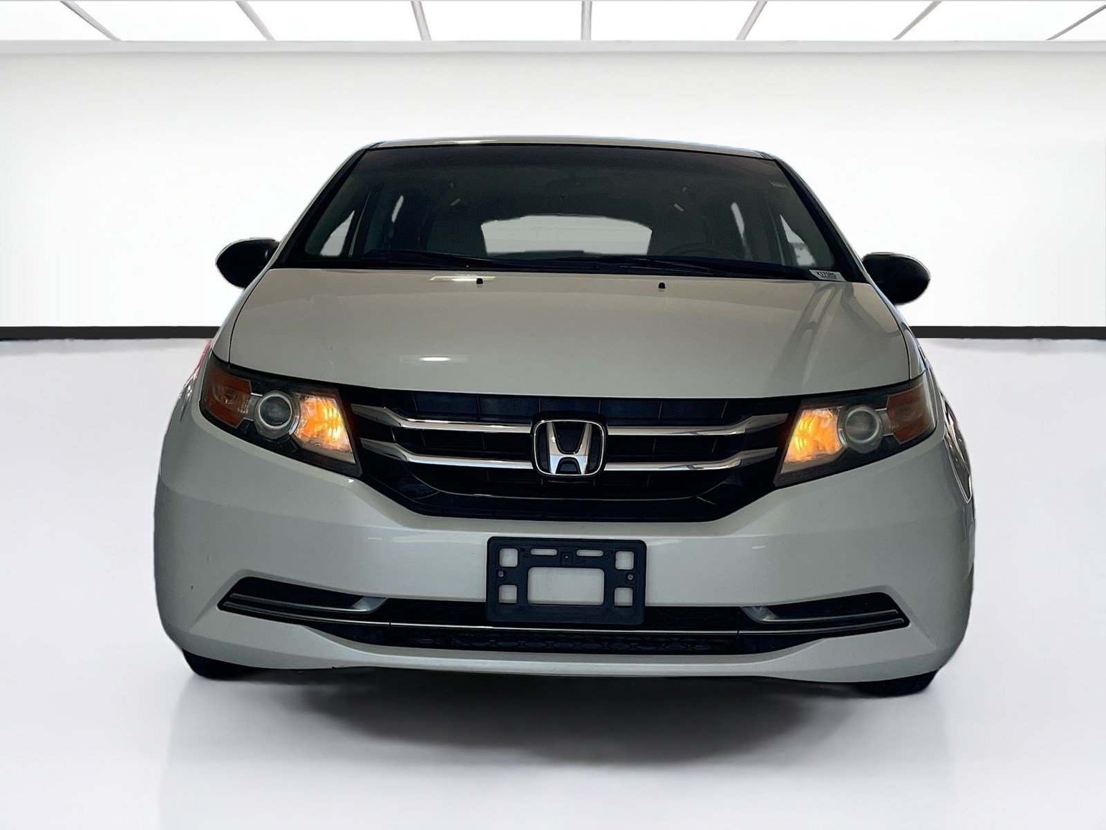 Used 2015 Honda Odyssey LX image 2