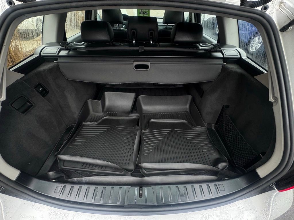 Used 2011 BMW 328i xDrive Wagon image 12