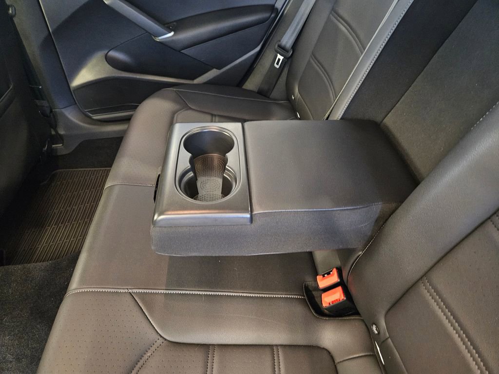 Used 2020 Volkswagen Passat 2.0T SE image 27