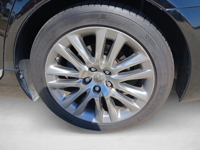 Used 2015 Lexus LS 460 w/ Comfort Package RWD image 22
