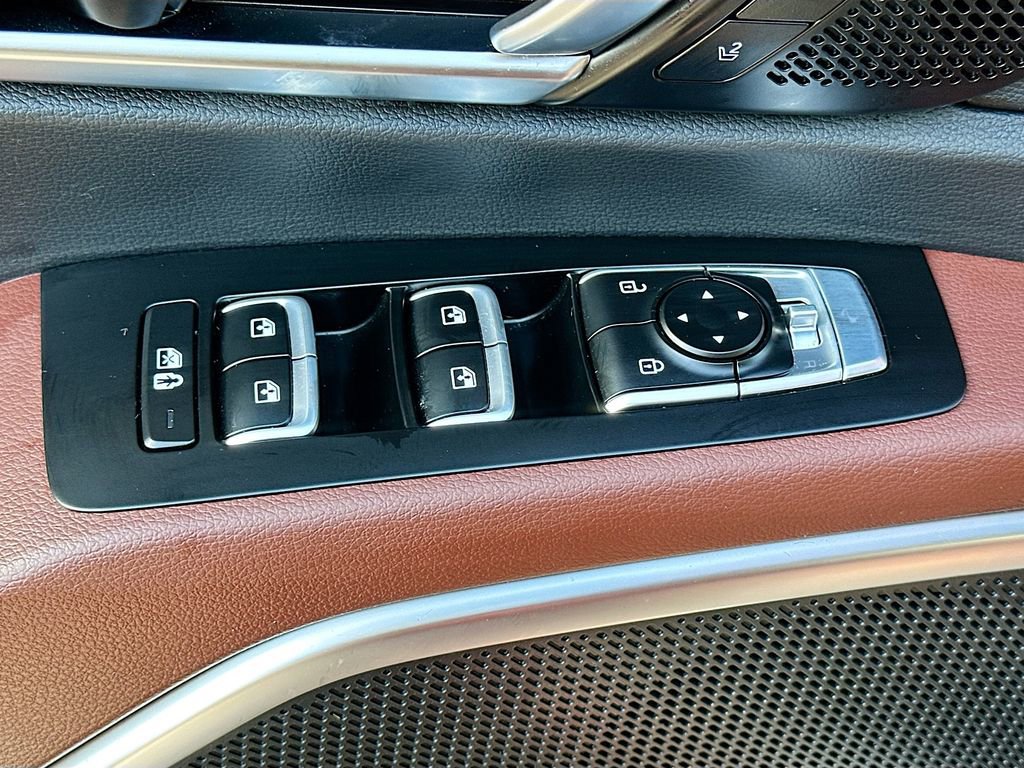 Certified 2024 Kia Telluride SX w/ Towing Package image 18