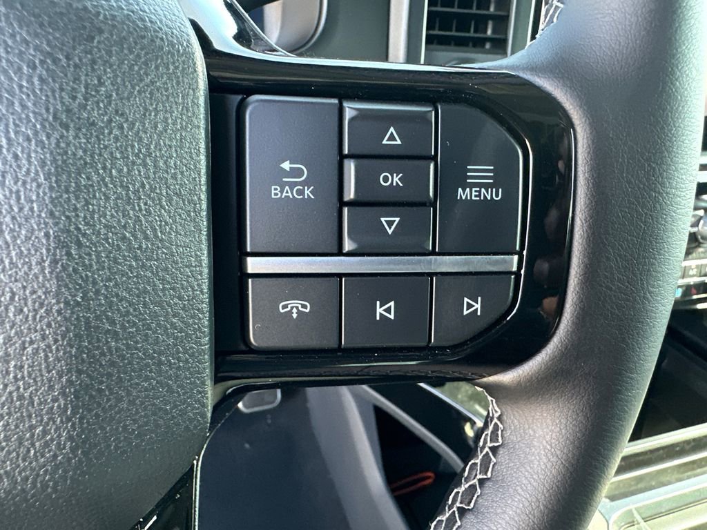 New 2026 Ford F250 Lariat w/ Black Appearance Package image 25