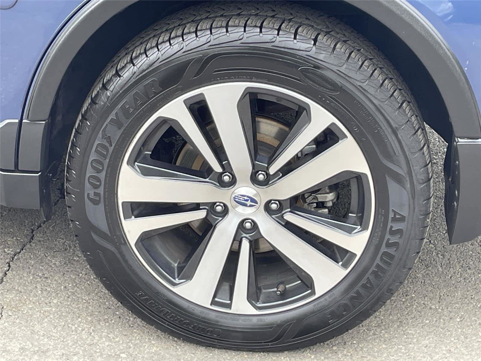Used 2019 Subaru Outback 3.6R Limited w/ Popular Package #2 AWD/4WD image 11