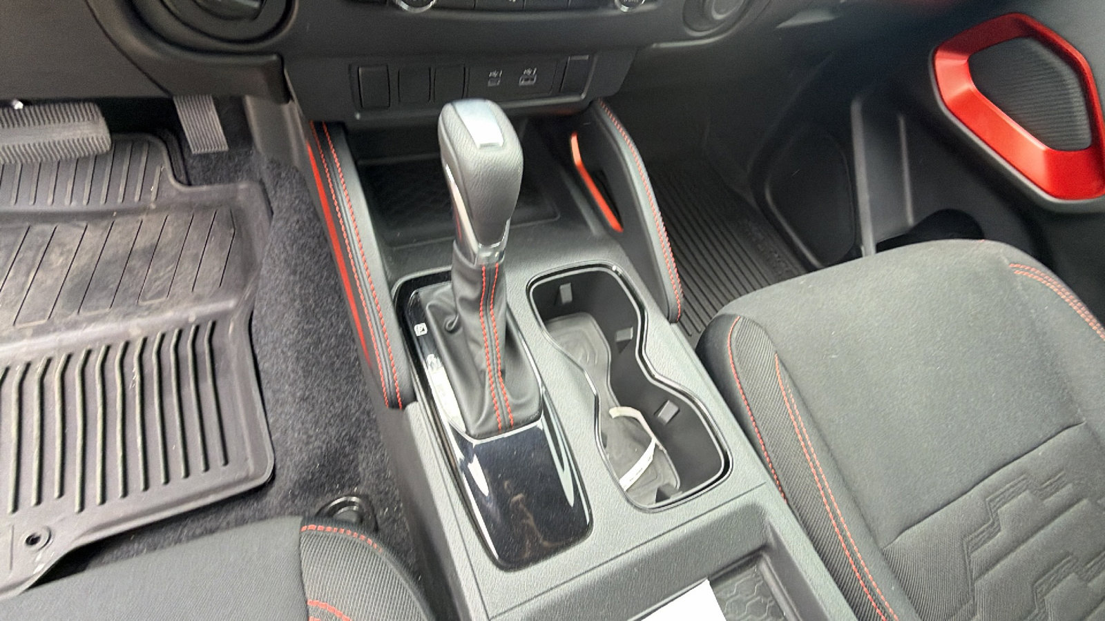 Used 2024 Nissan Frontier PRO-4X w/ Off-Road Protection Package image 30