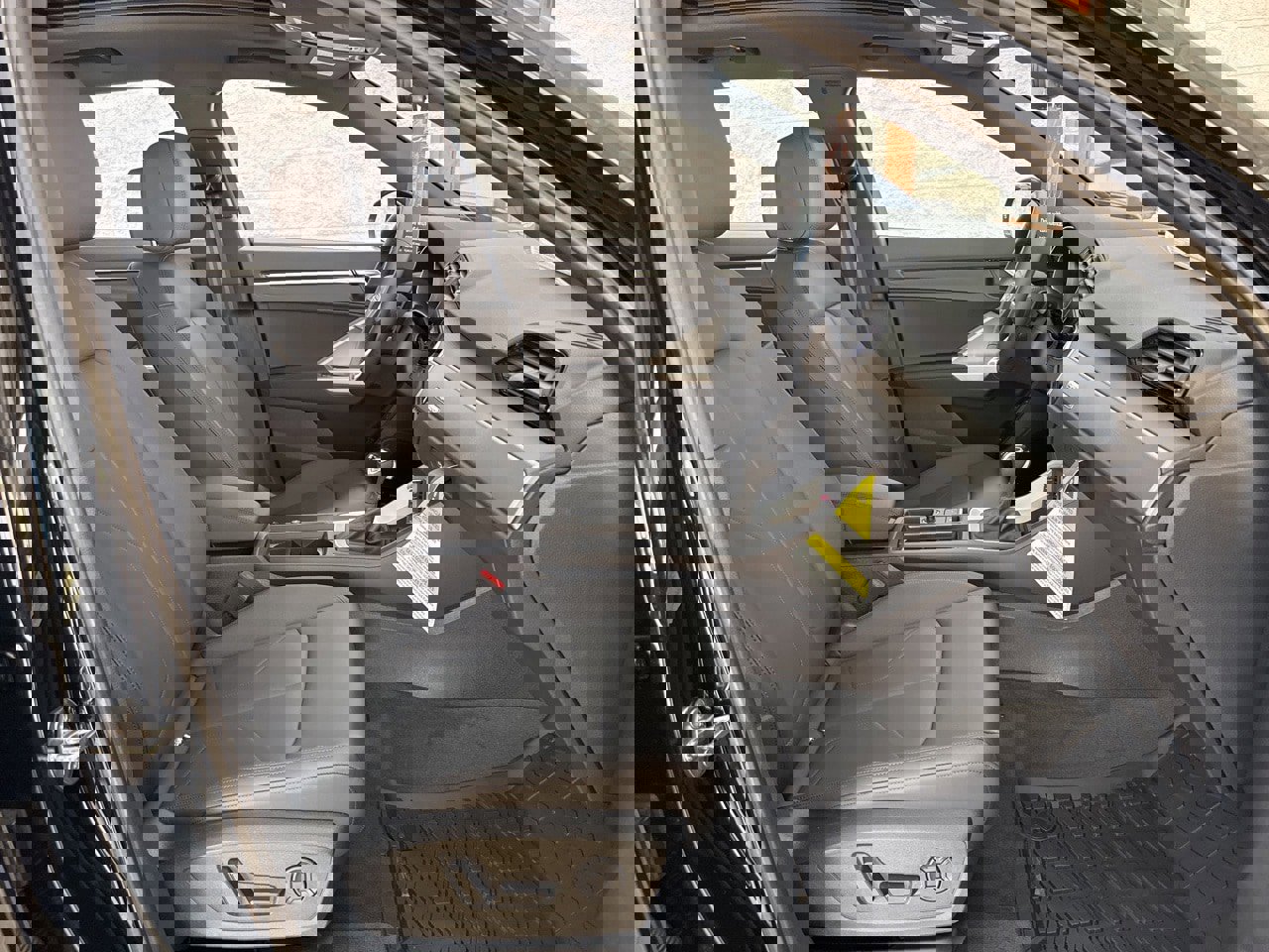 New 2025 Audi Q3 2.0T Premium image 49