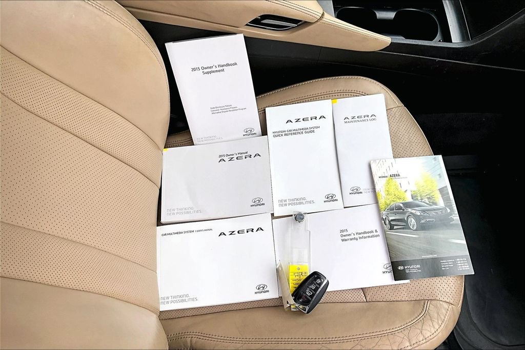 Used 2015 Hyundai Azera FWD image 11