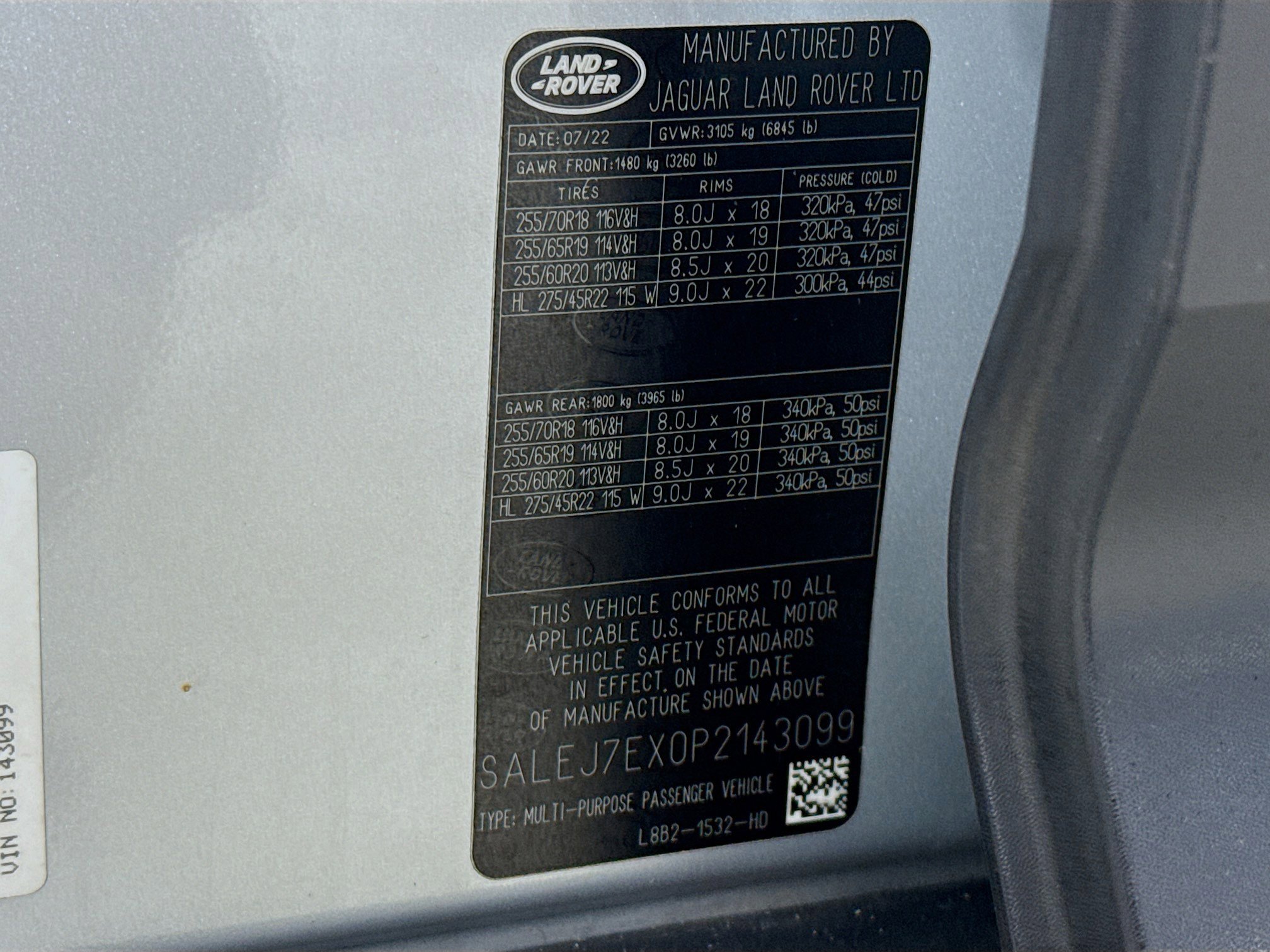 Used 2023 Land Rover Defender 110 S image 40